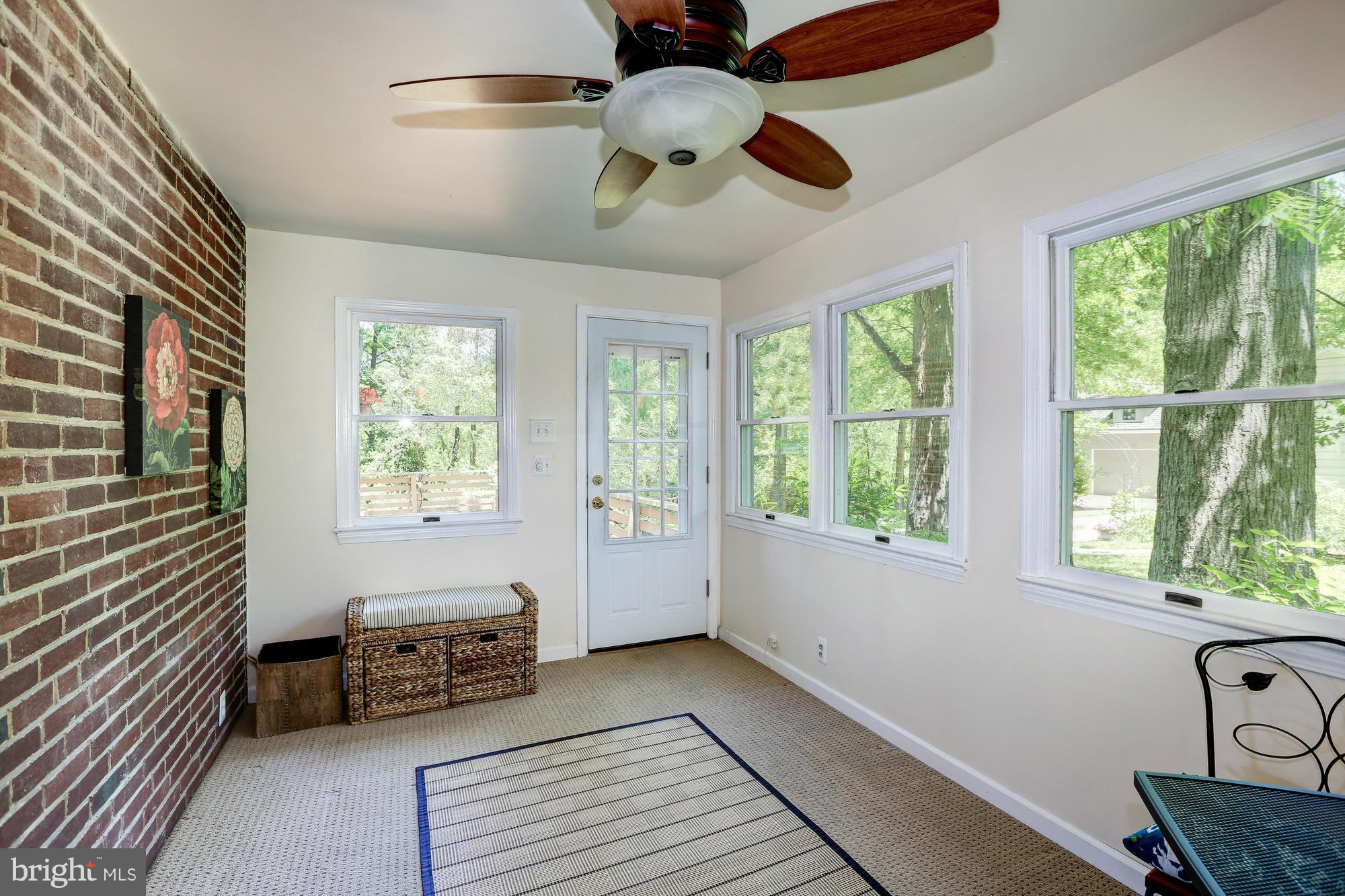 6521 Adelphi Road University Park, MD 20782 - Photo 6 of 29 Interior (General)