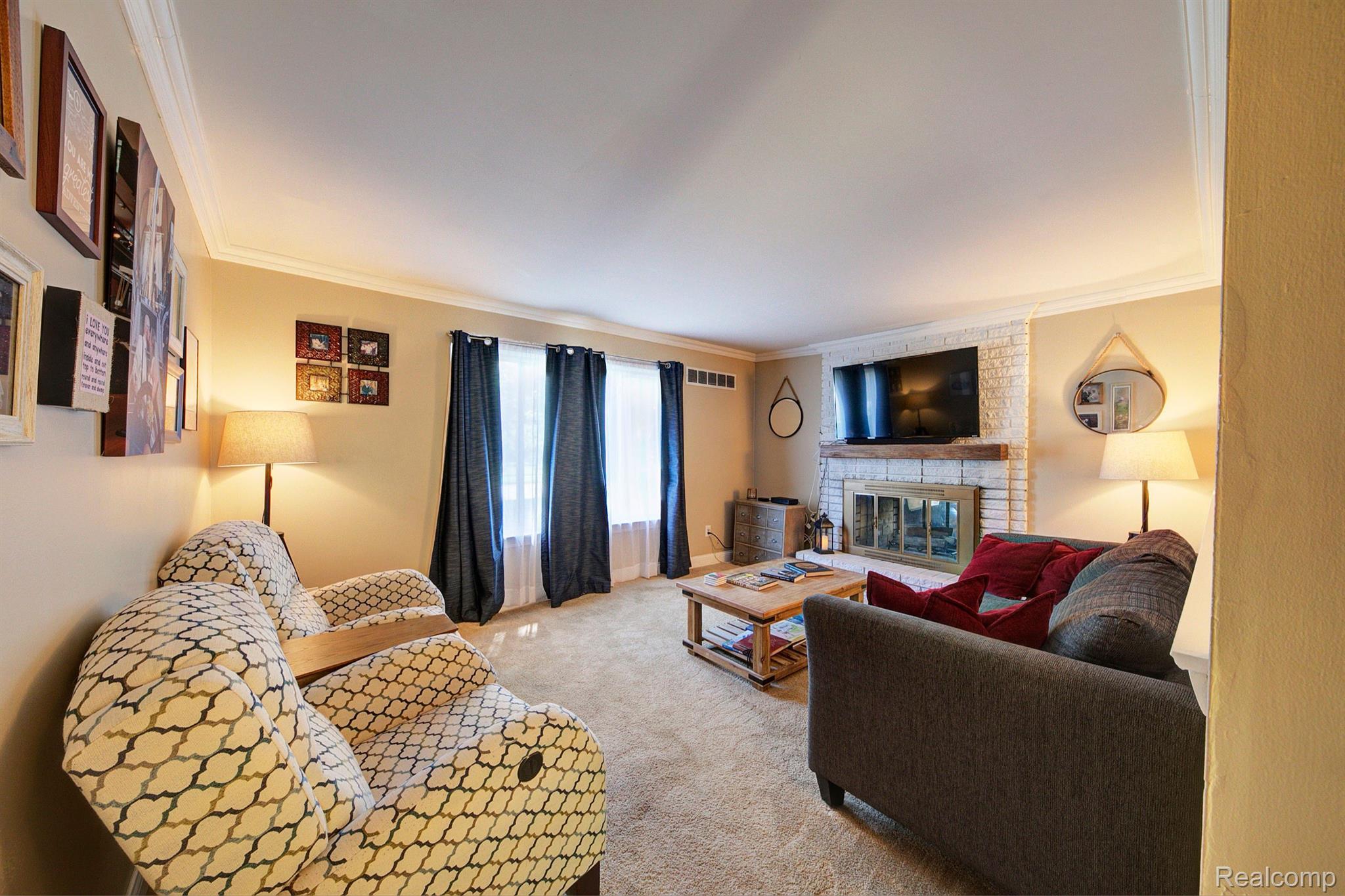 44619 Hanford Road Canton, MI 48187 - Photo 5 of 37
