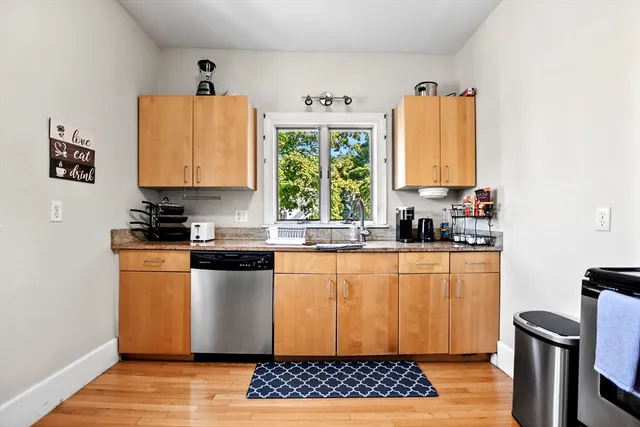 $3,200 | 87 Broad Street, Unit 2, Lynn, MA 01902