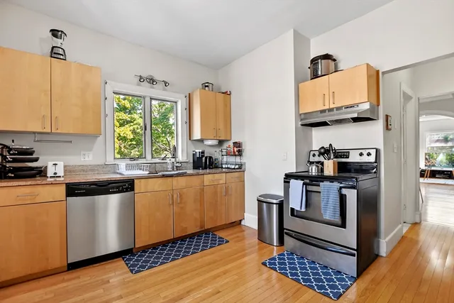 $3,200 | 87 Broad Street, Unit 2, Lynn, MA 01902