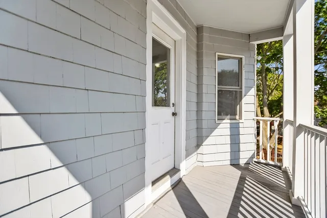 $3,200 | 87 Broad Street, Unit 2, Lynn, MA 01902