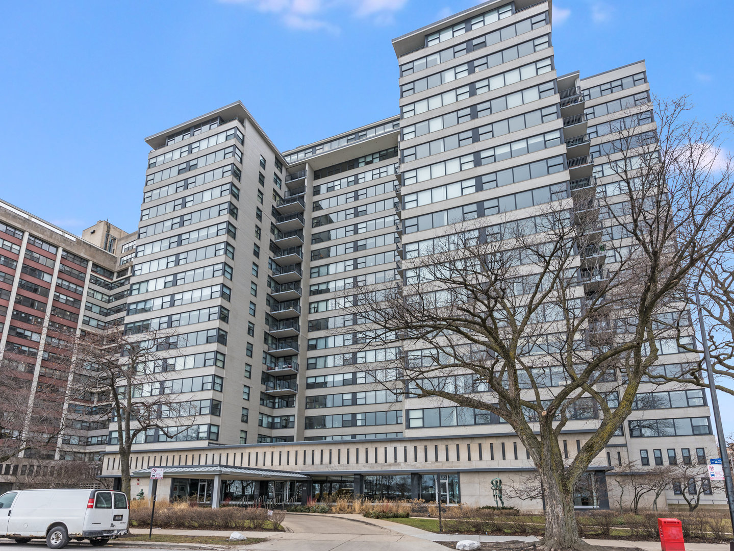 3440 North Lake Shore Dr Unit 15E  