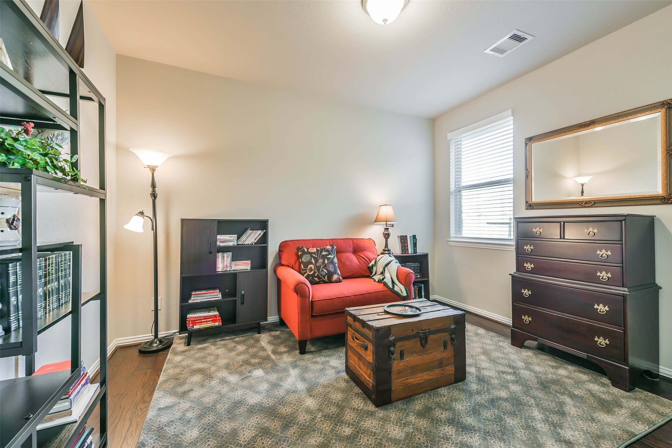 8307 Divot Trace Fulshear, TX 77441 - Photo 7 of 16 2nd Bedroom