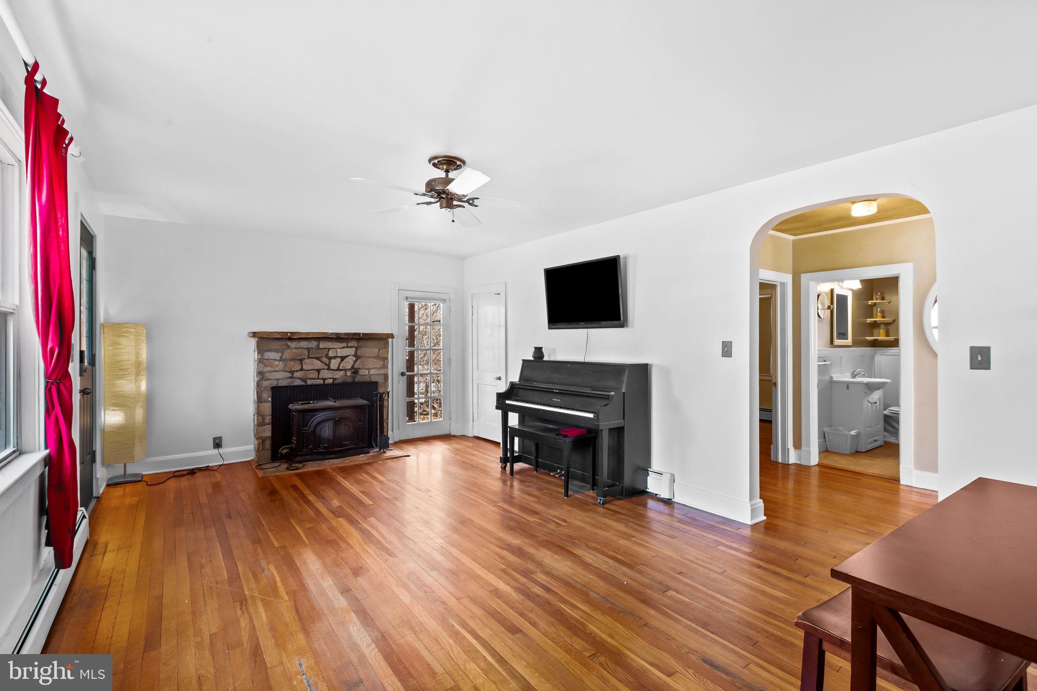 33 Kingsley Road Owings Mills, MD 21117 - Photo 6 of 29 Brick fireplace