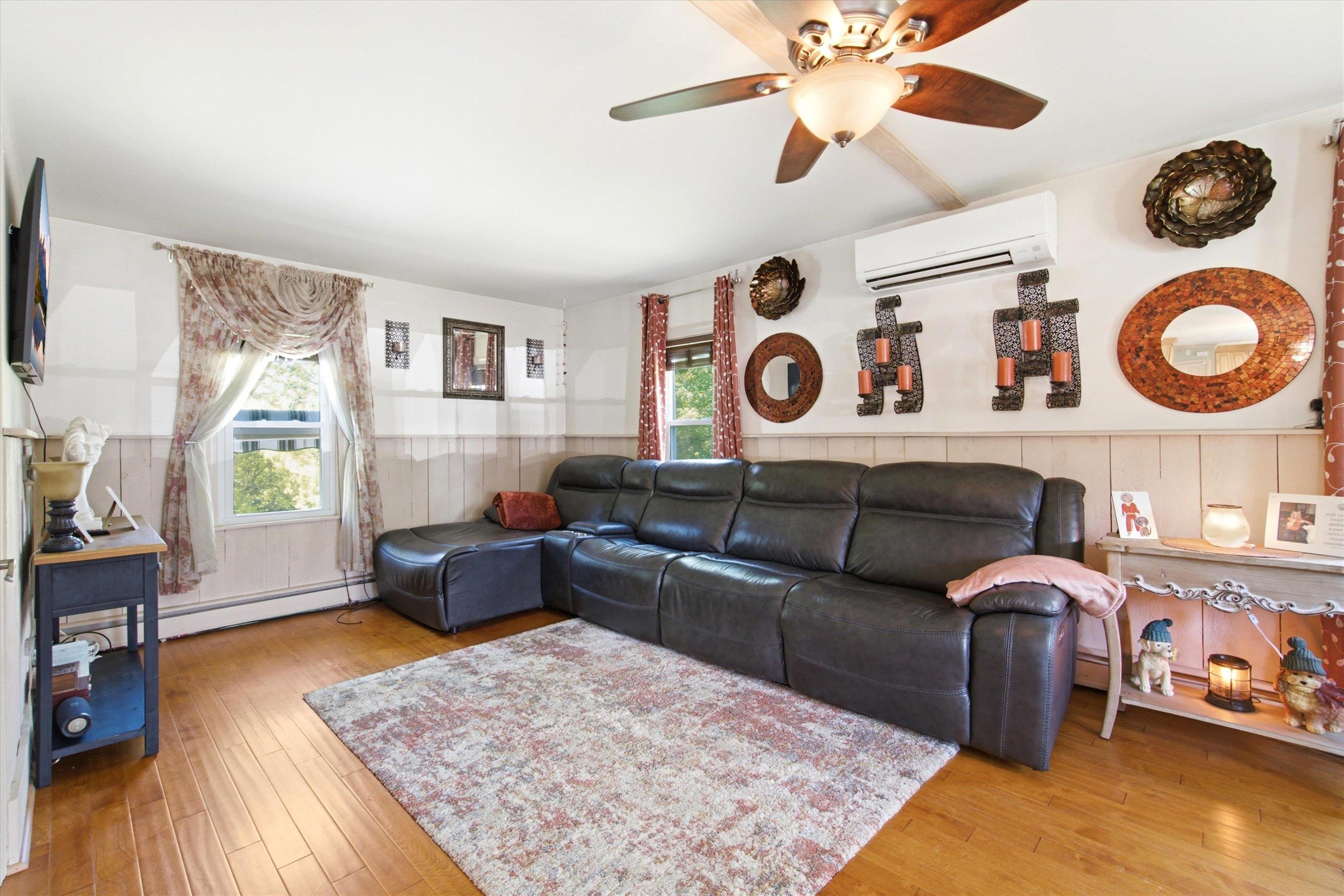 121 Charlestown Road Claremont, NH 03743 - Photo 3 of 54