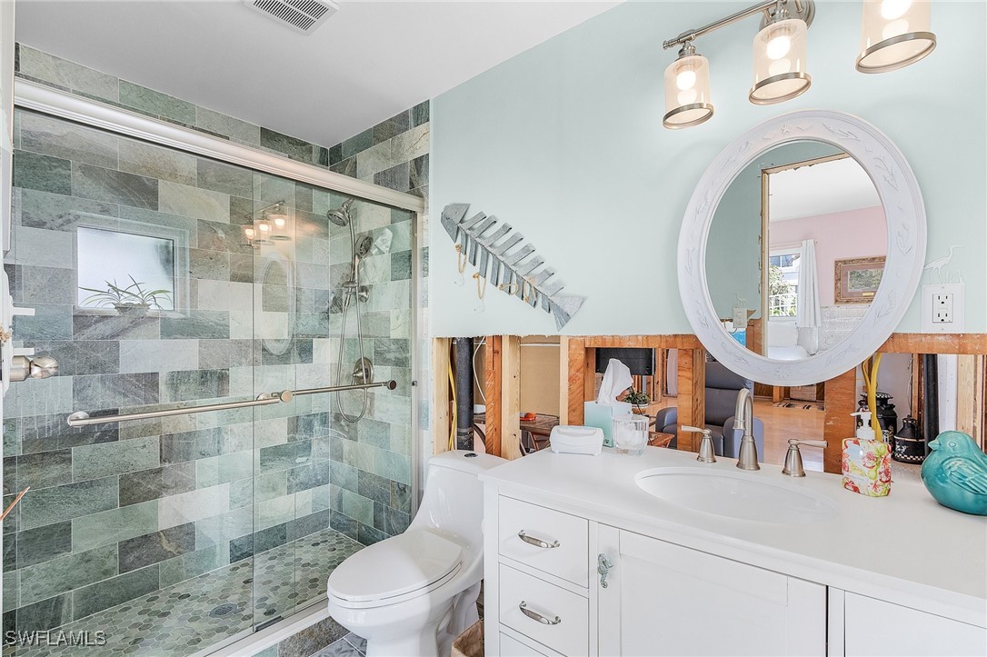 2669 Bridgeview Street Matlacha, FL 33993 - Photo 12 of 40 Gallery Image 12