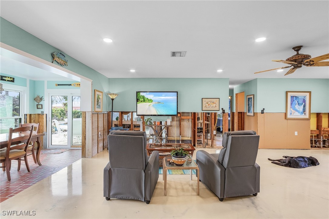2669 Bridgeview Street Matlacha, FL 33993 - Photo 15 of 40 Gallery Image 15