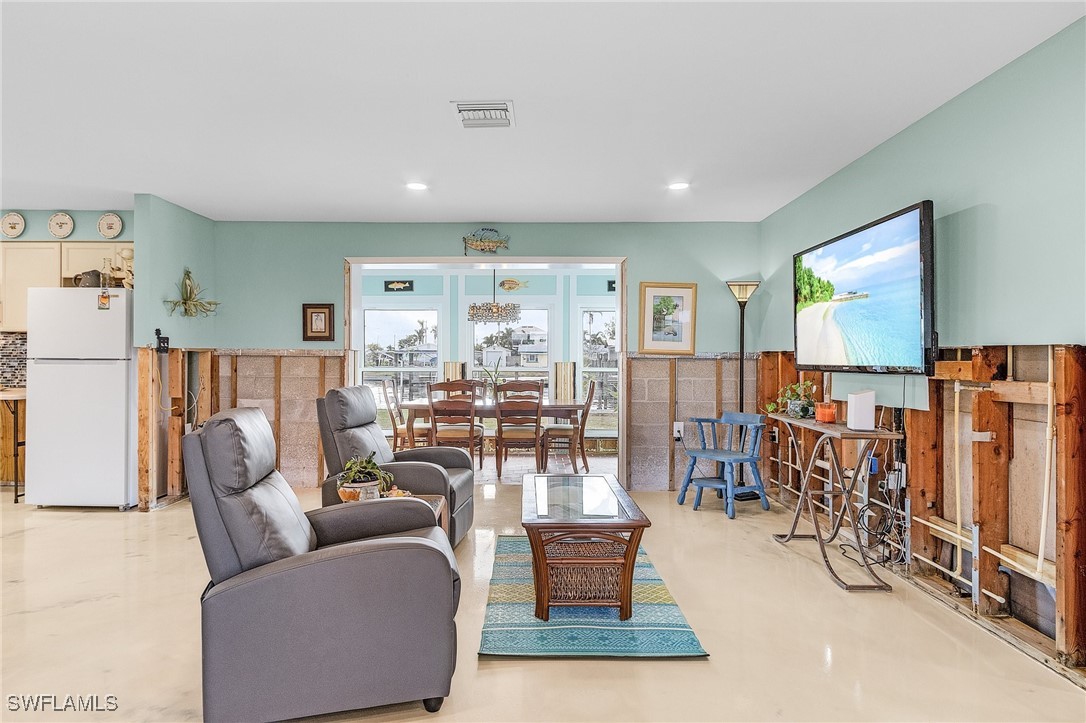 2669 Bridgeview Street Matlacha, FL 33993 - Photo 19 of 40 Gallery Image 19