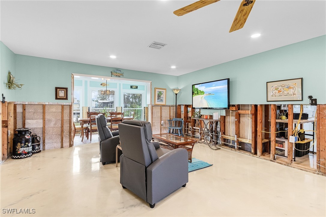 2669 Bridgeview Street Matlacha, FL 33993 - Photo 20 of 40 Gallery Image 20