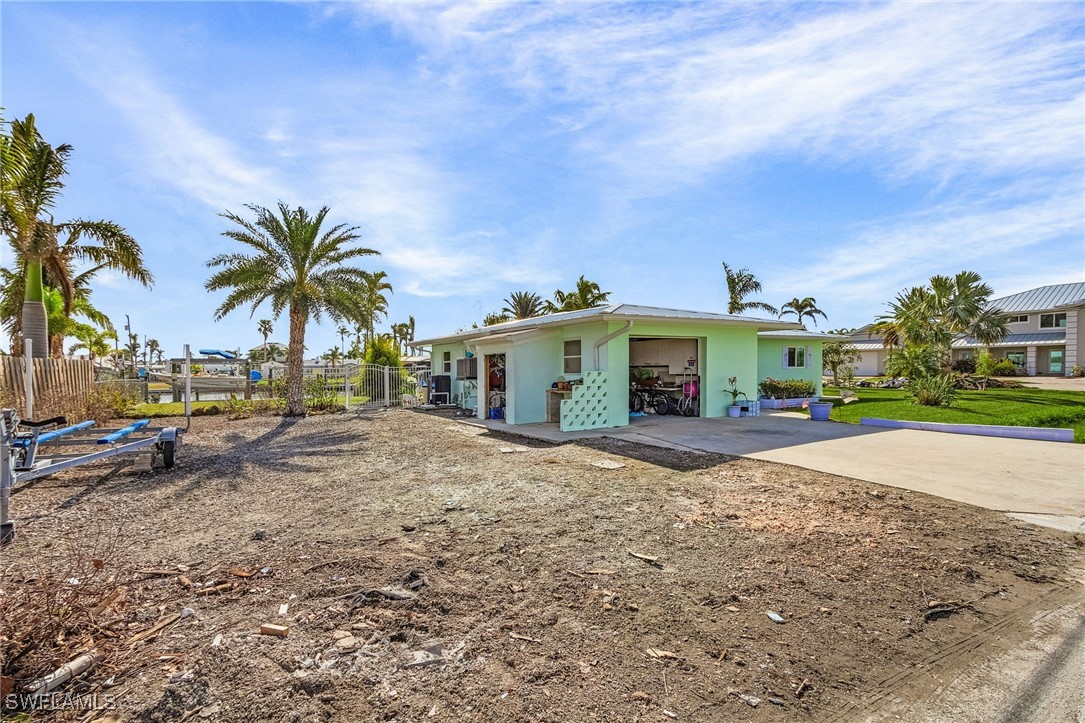 2669 Bridgeview Street Matlacha, FL 33993 - Photo 27 of 40 Gallery Image 27