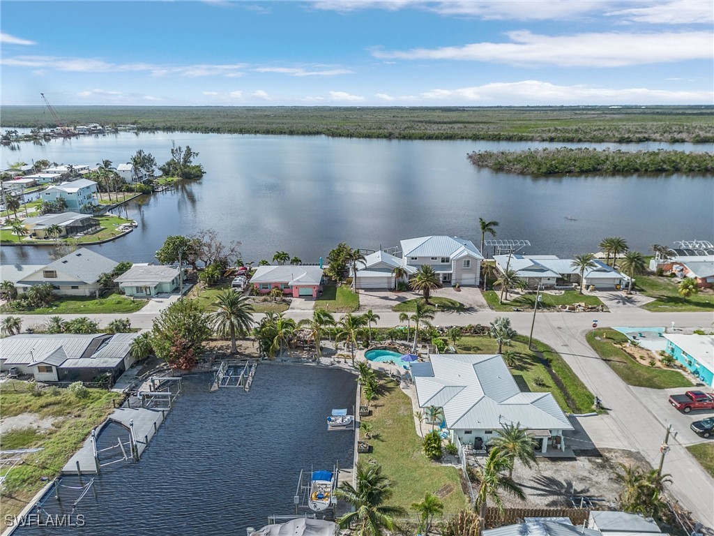 2669 Bridgeview Street Matlacha, FL 33993 - Photo 3 of 40 Gallery Image 3