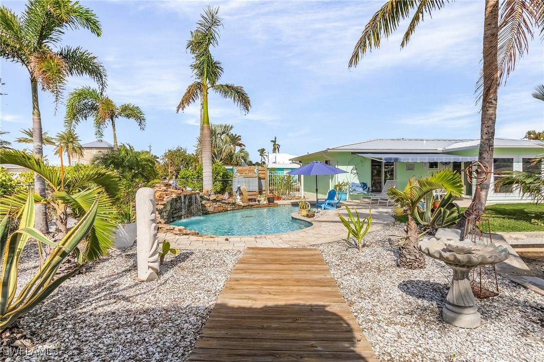 2669 Bridgeview Street Matlacha, FL 33993 - Photo 35 of 40 Gallery Image 35