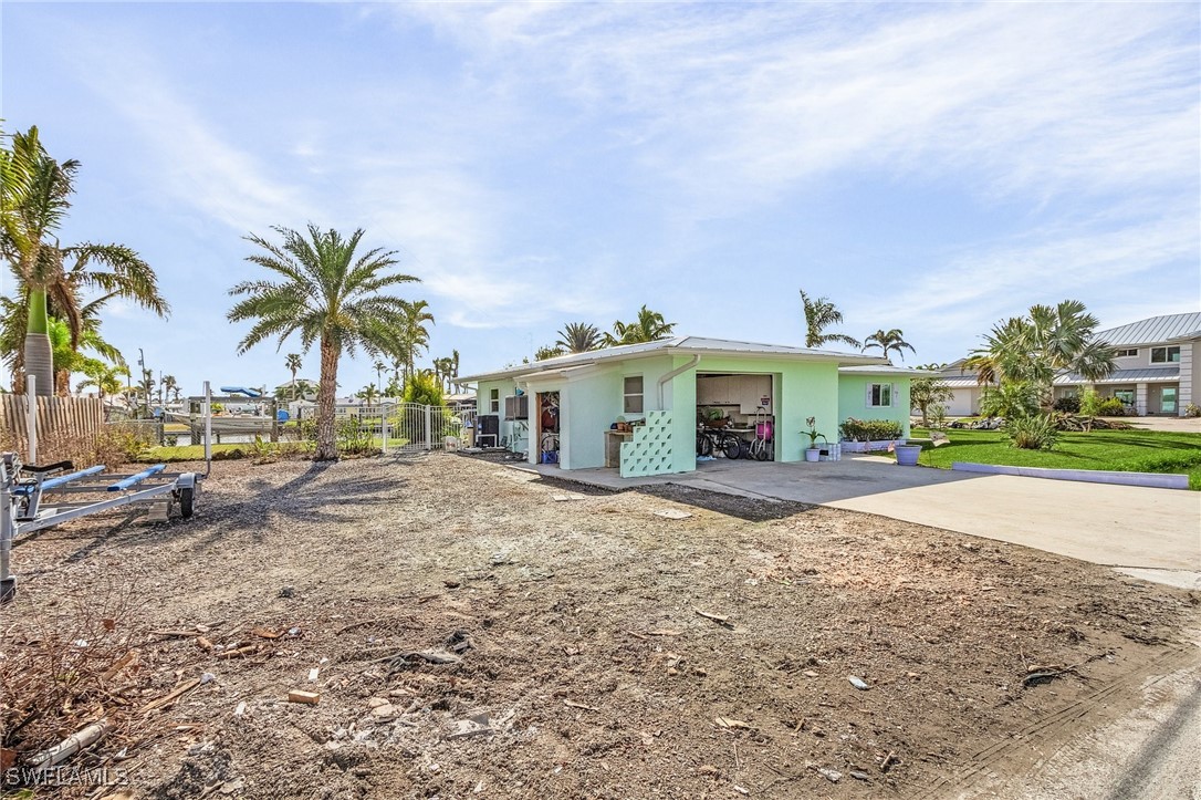 2669 Bridgeview Street Matlacha, FL 33993 - Photo 37 of 40 Gallery Image 37