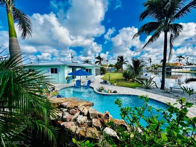 2669 Bridgeview Street Matlacha, FL 33993 - Photo 5 of 40 Gallery Image 5