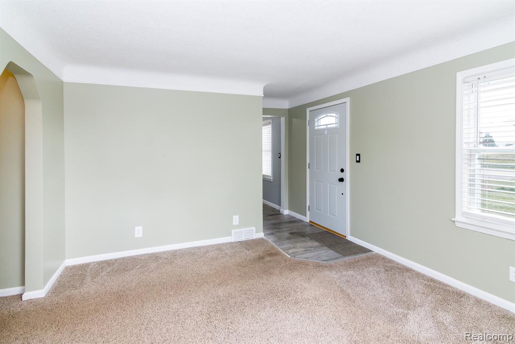11064 Quirk Road Belleville, MI 48111 - Photo 7 of 49