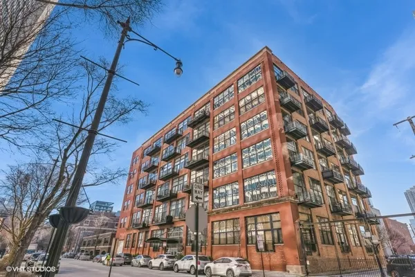 $2,800 | 525 West Superior Street, Unit 333, Chicago, IL 60654