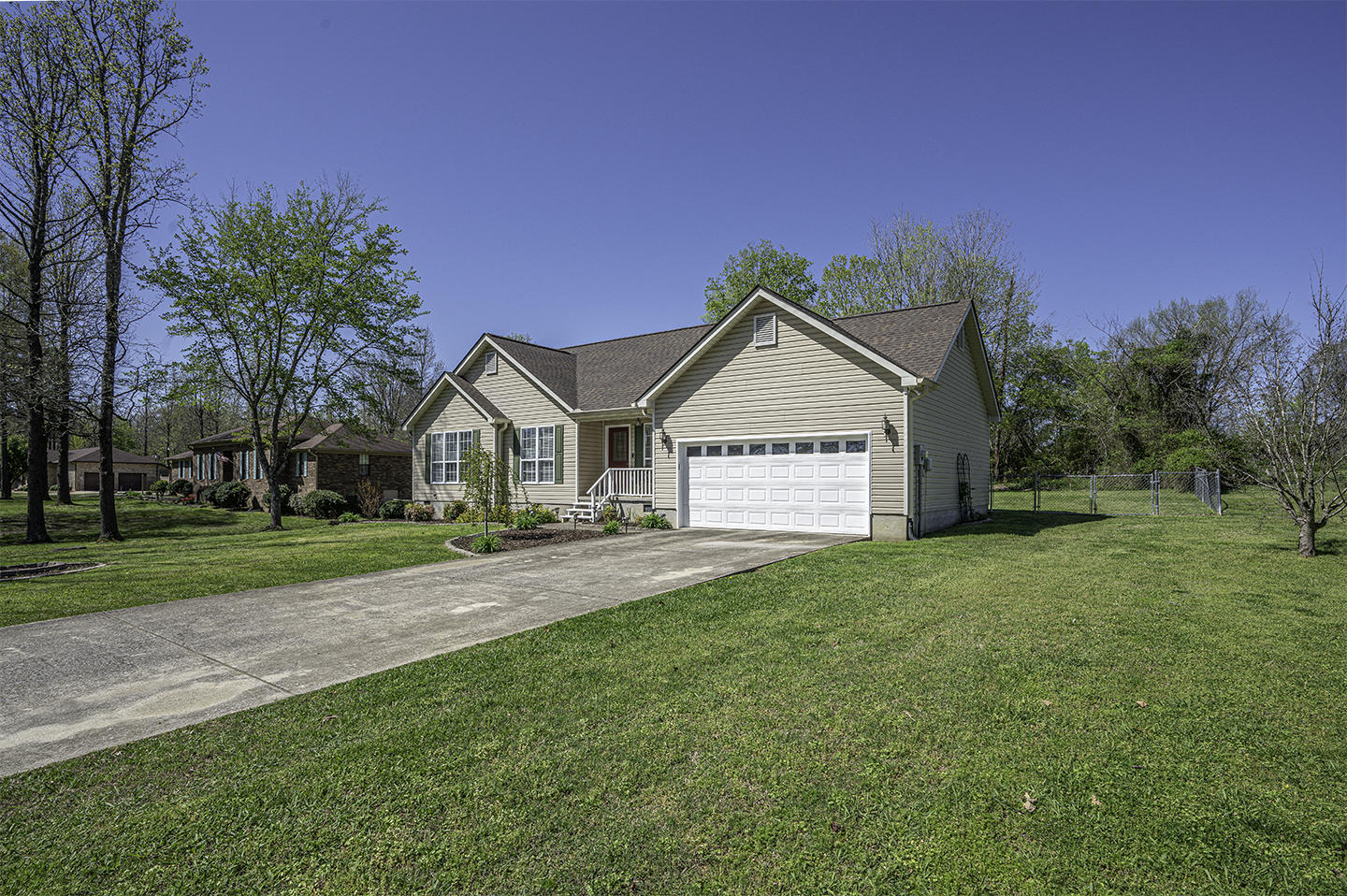 38 Beaver Road Fort Oglethorpe, GA 30742 - Photo 4 of 47 Outside Front 6