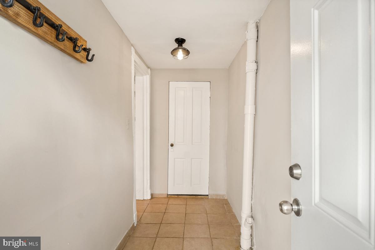 471 Florida Avenue Northwest, Unit 1 Washington, DC 20001 - Photo 16 of 39 a view of a hallway