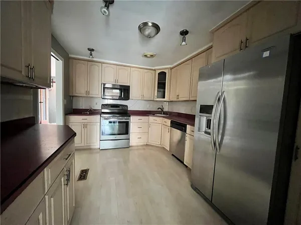 $215,000 | 523 Larix Road, Monroeville, PA 15146