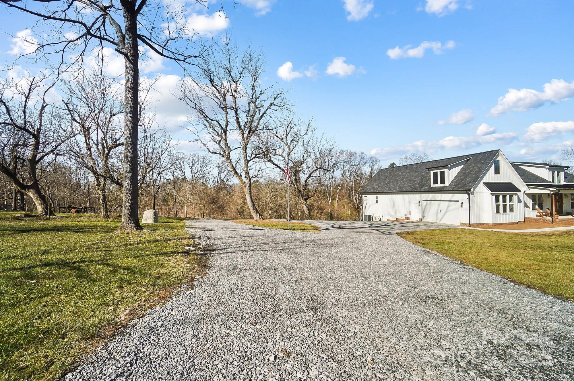535 Grampian Road Mount Ulla, NC 28125 - Photo 8 of 48