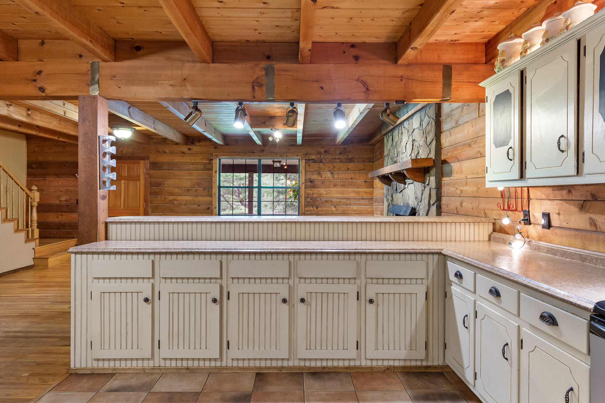 4201 North Fairmount Road Signal Mountain, TN 37377 - Photo 22 of 37 Kitchen to Living Room