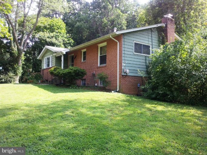 2550 Rambling Road Vienna, VA 22181 - Photo 1 of 13 Exterior General