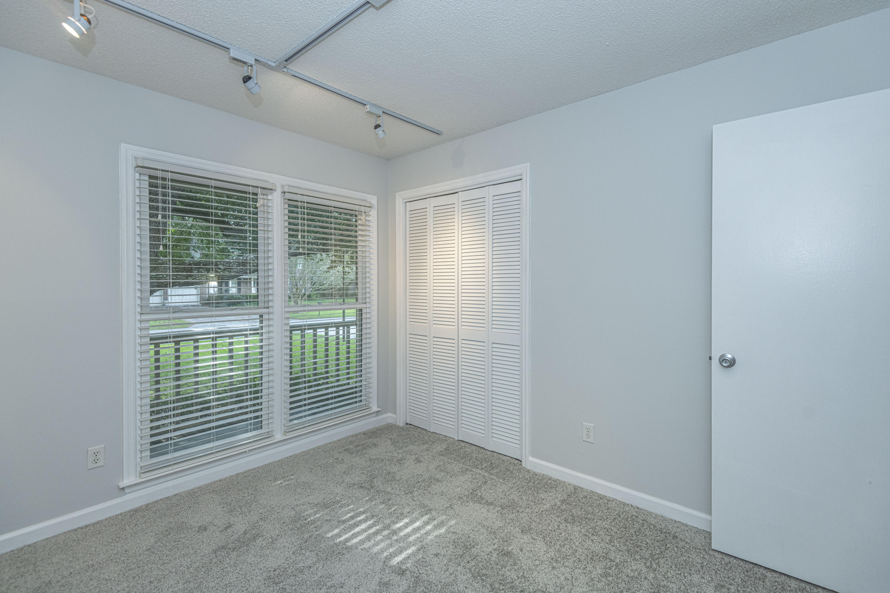 1901 Ashley Hall Road Charleston, SC 29407 - Photo 20 of 36 DSC_7736