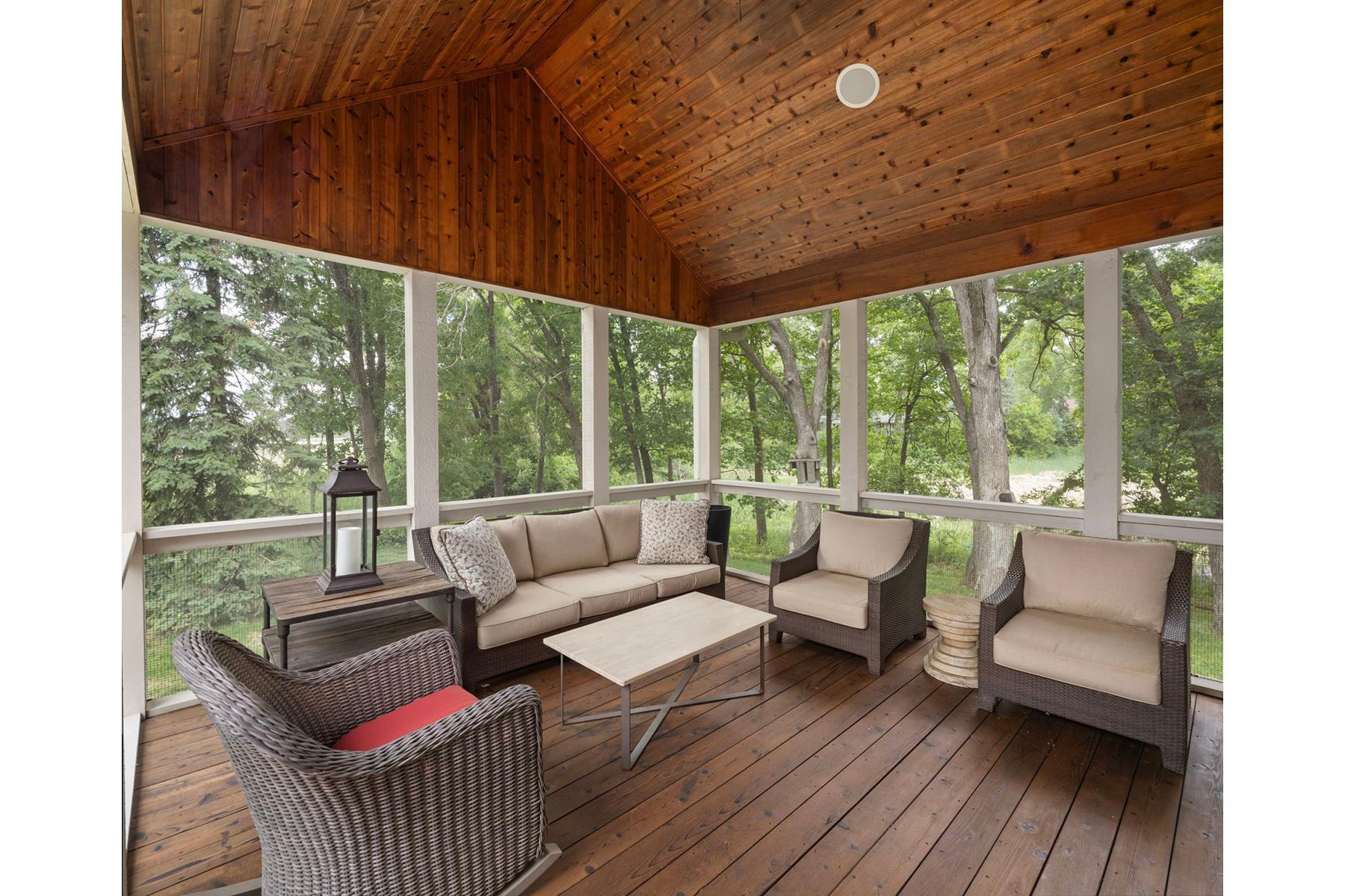 11636 Timberline Road Minnetonka, MN 55305 - Photo 16 of 55