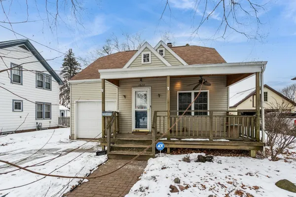 $225,000 | 1820 Rankin Street, Manitowoc, WI 54220