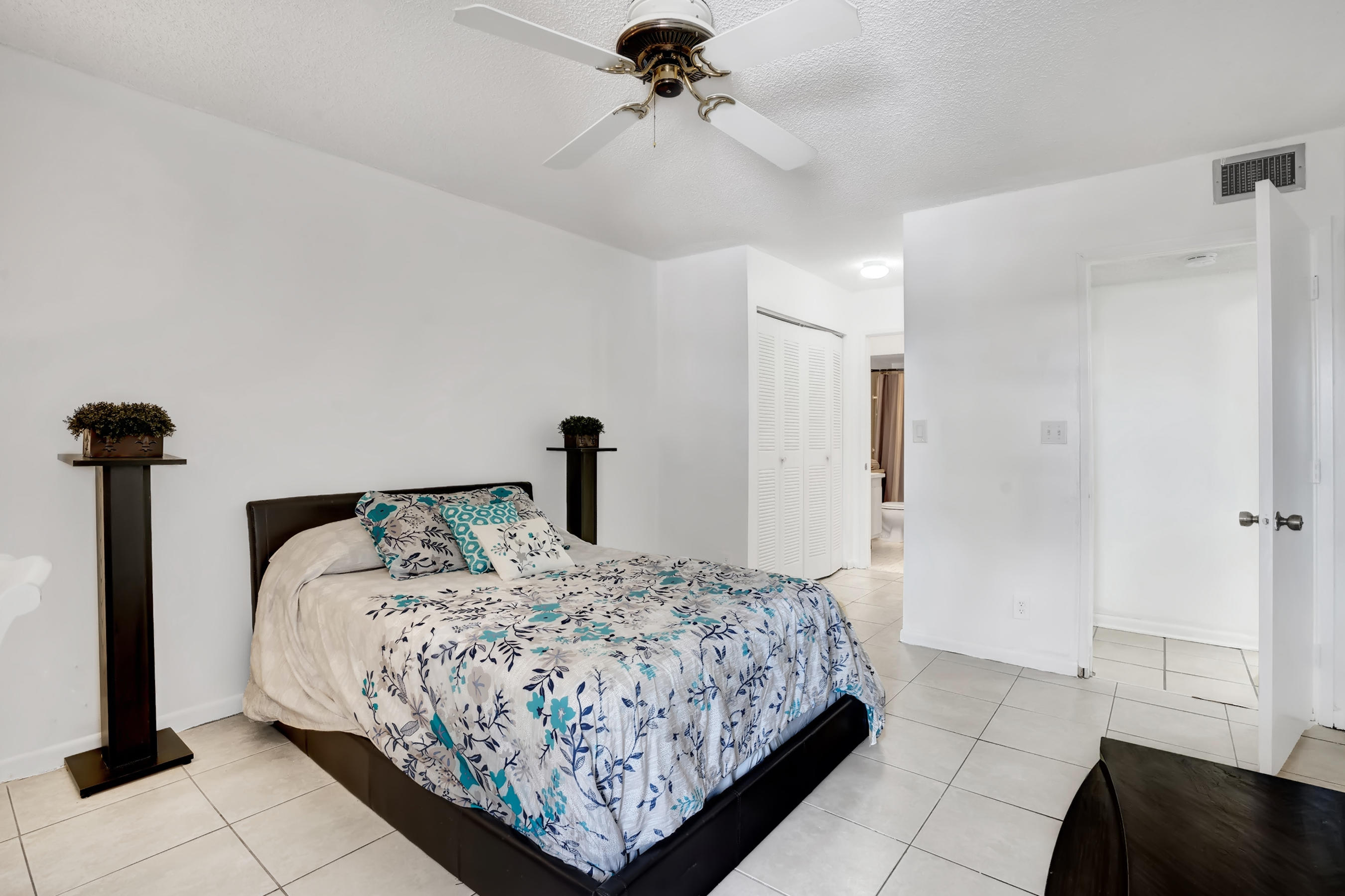 18970 Stewart Circle, Unit 2 Boca Raton, FL 33496 - Photo 20 of 25 DSC04217