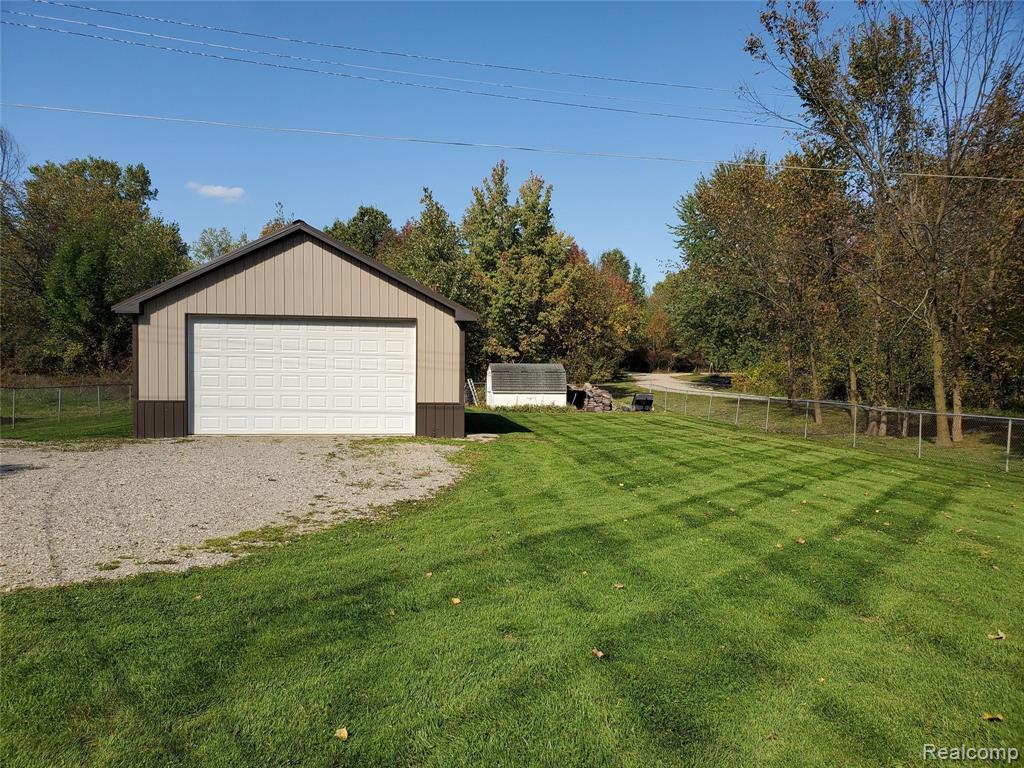 9471 Hogan Road Fenton, MI 48430 - Photo 18 of 20
