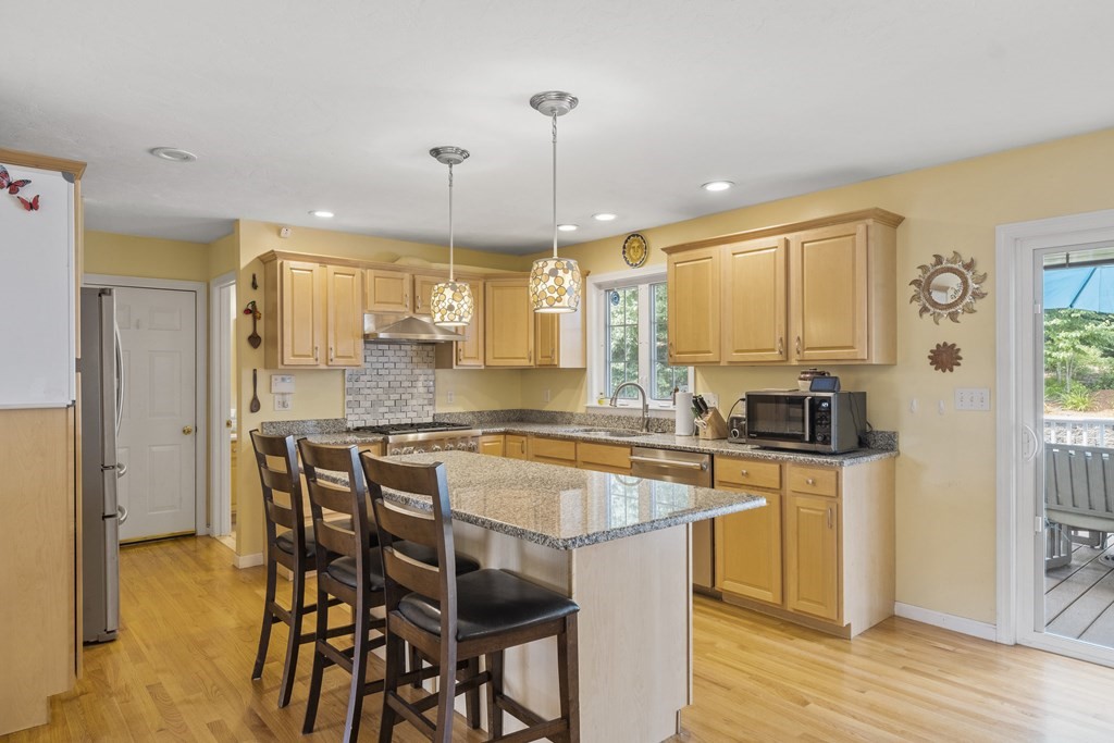 4 Falls Brook Road Hudson, MA 01749 - Photo 8 of 38 Gallery Image 8