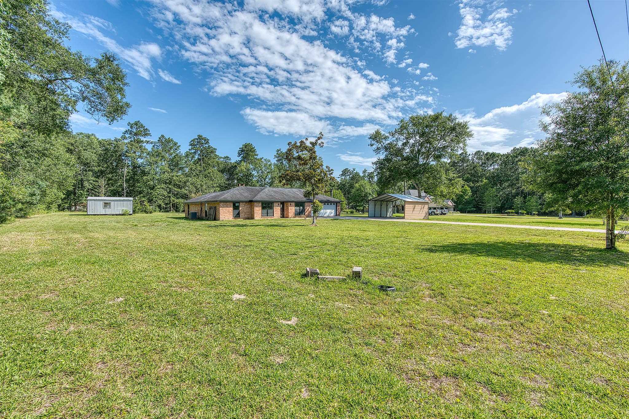 5824 Reeves Drive Silsbee, TX 77656 - Photo 3 of 46