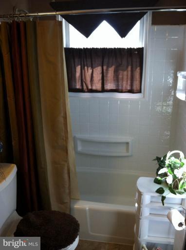 237 Timber Grove Road Owings Mills, MD 21117 - Photo 14 of 15 Bath