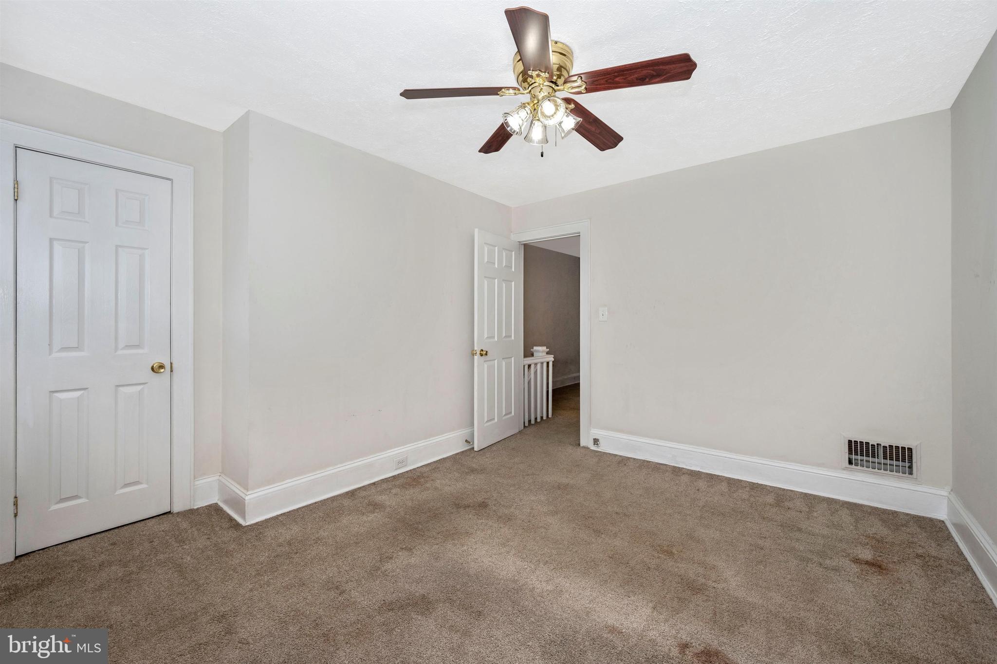 7041 Dunbar Road Dundalk, MD 21222 - Photo 17 of 28 Bedroom 1