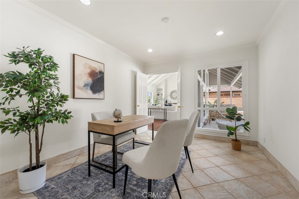 593 South Kensington Road Orange, CA 92869 - Photo 8 of 48