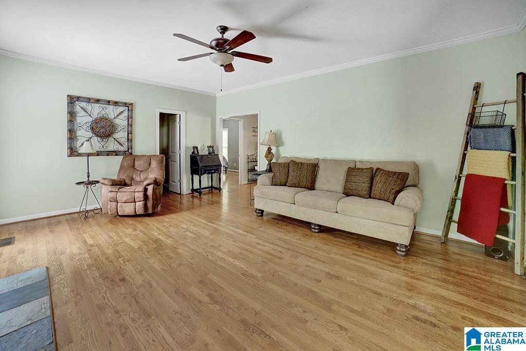 594 Robinson Street Springville, AL 35146 - Photo 3 of 26