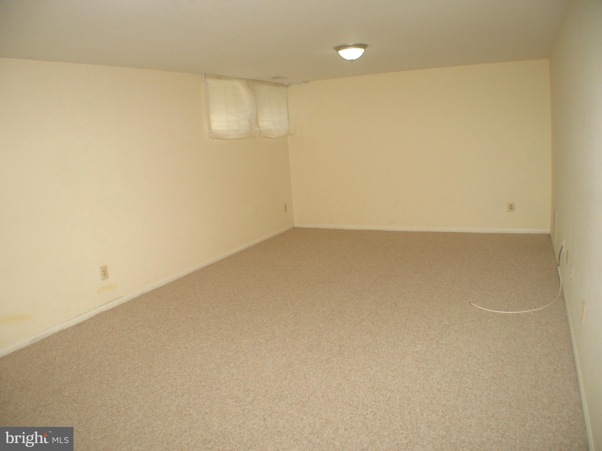 129 Charlesbrooke Road Baltimore, MD 21212 - Photo 13 of 20 Hugh 23 X 13 Lower level family room