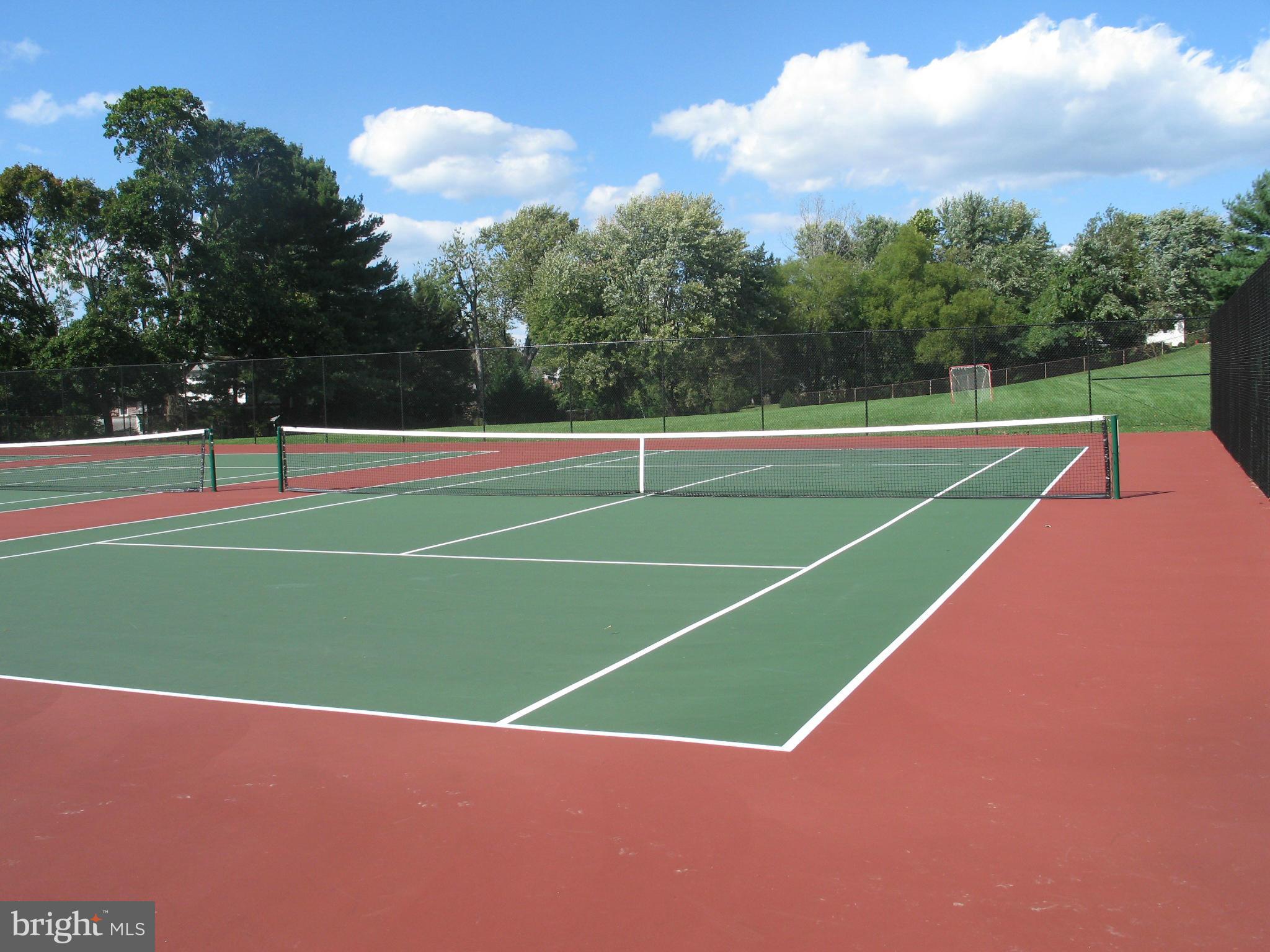 129 Charlesbrooke Road Baltimore, MD 21212 - Photo 18 of 20 Community tennis courts