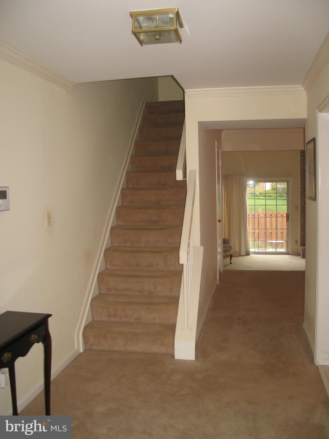 129 Charlesbrooke Road Baltimore, MD 21212 - Photo 3 of 20 Entrance Foyer