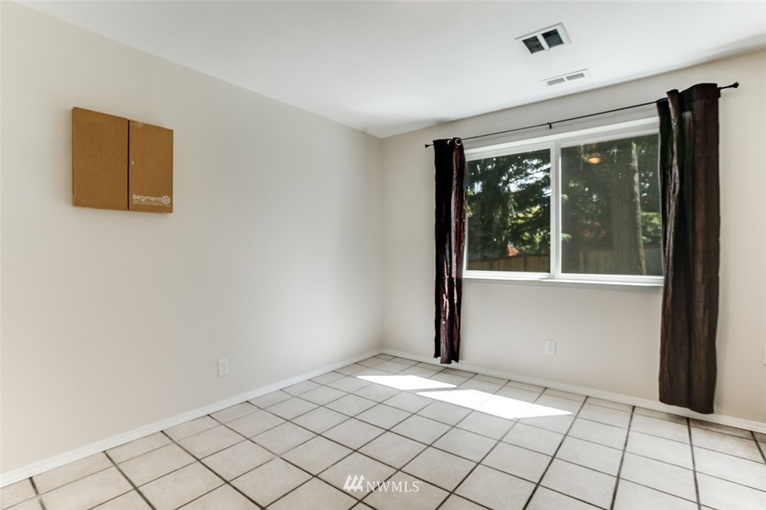 15843 Southeast 167th Place Renton, WA 98058 - Photo 20 of 25 Gallery Image 20