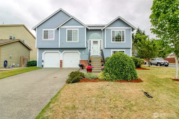 $640,000 | 18339 71st Avenue East, Puyallup, WA 98375