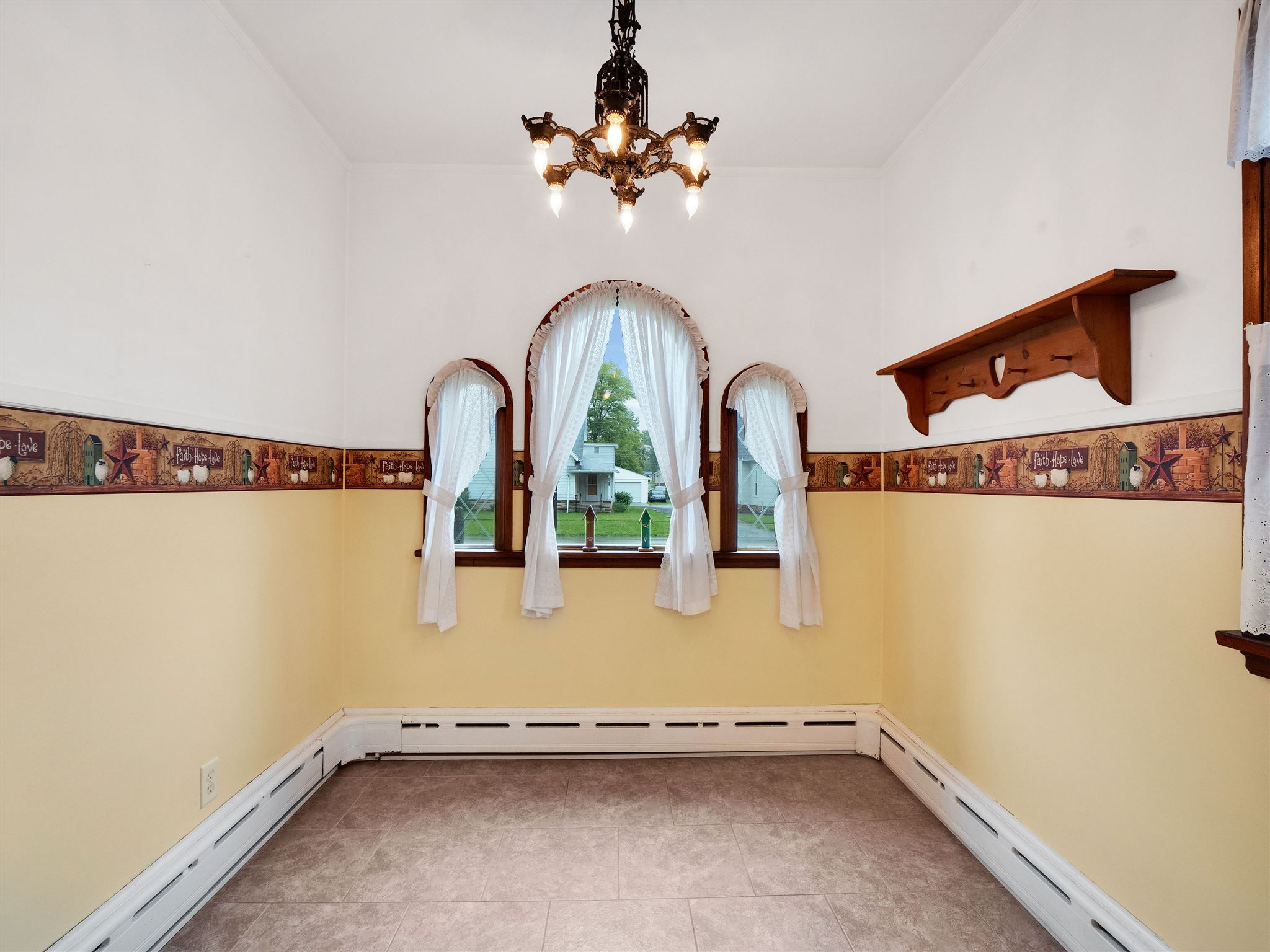 424 North Broadway Street Butler, IN 46721 - Photo 8 of 36
