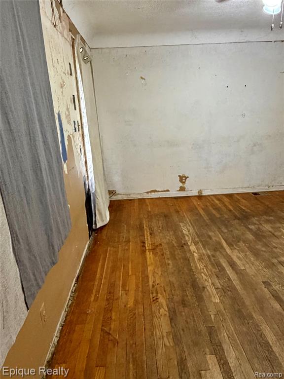 4409 Pengelly Road Flint, MI 48507 - Photo 5 of 32 Gallery Image 5