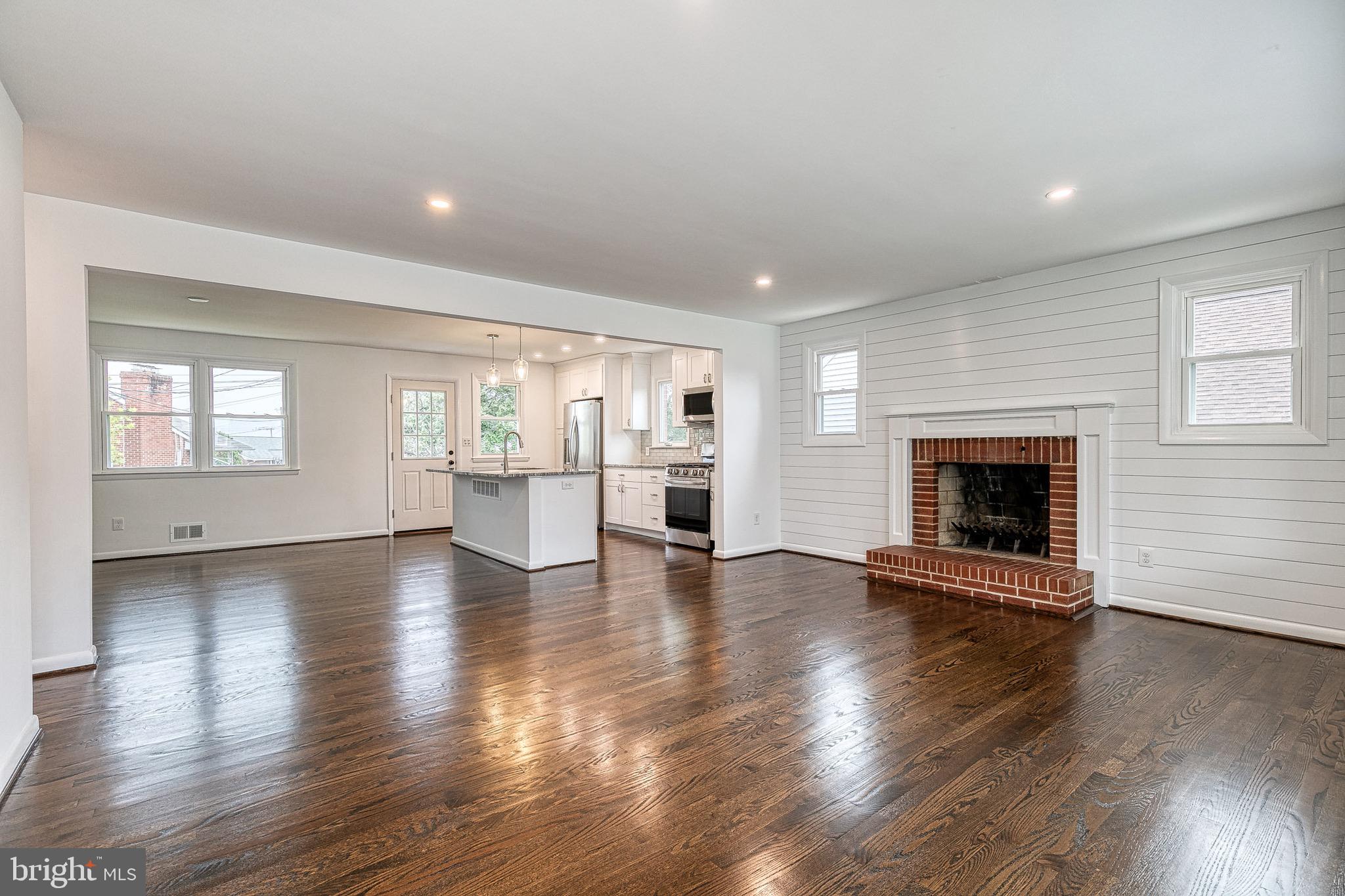 2811 Willoughby Road Baltimore, MD 21234 - Photo 38 of 38 Open floor plan