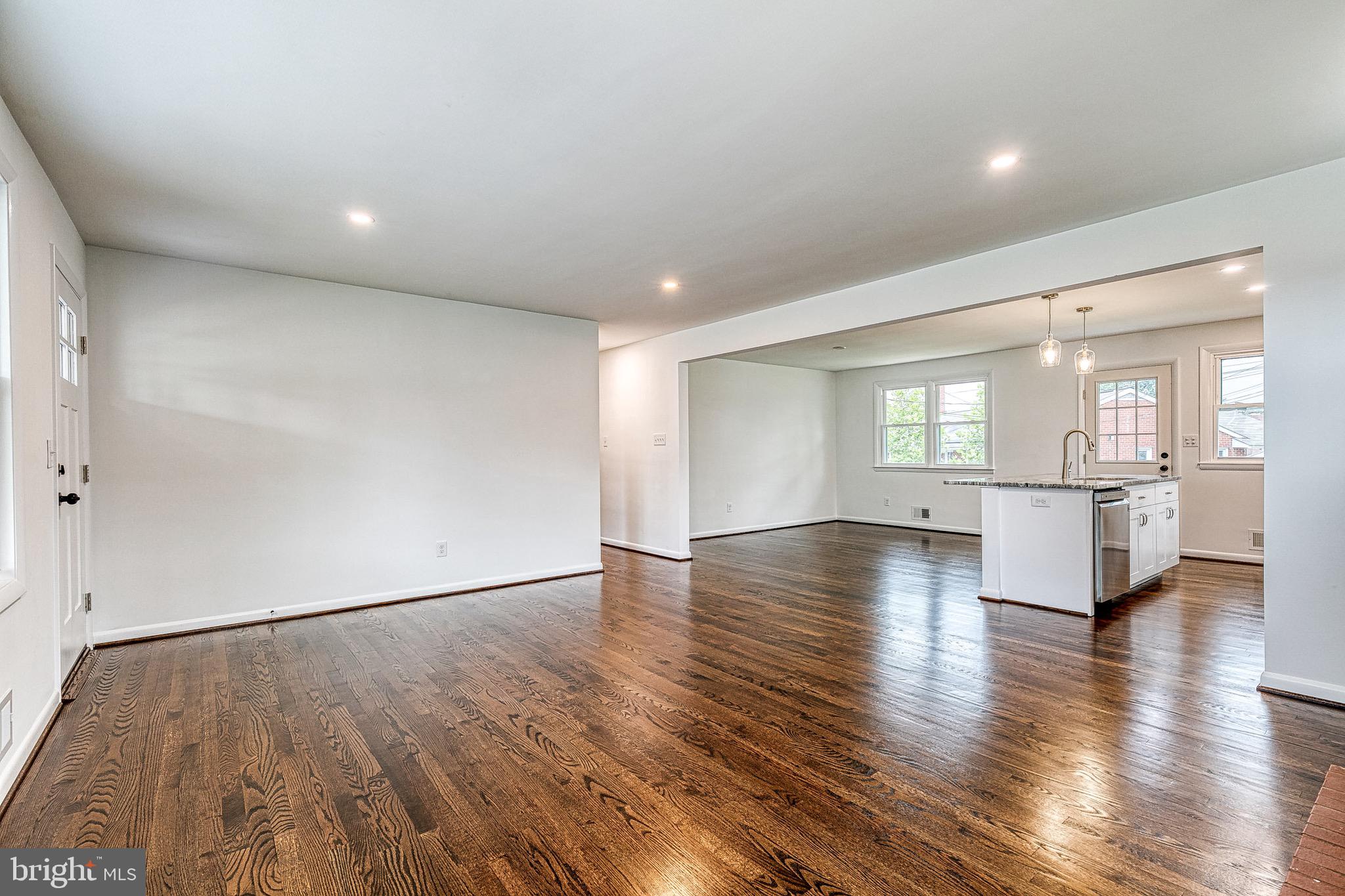 2811 Willoughby Road Baltimore, MD 21234 - Photo 5 of 38 beautiful flooring