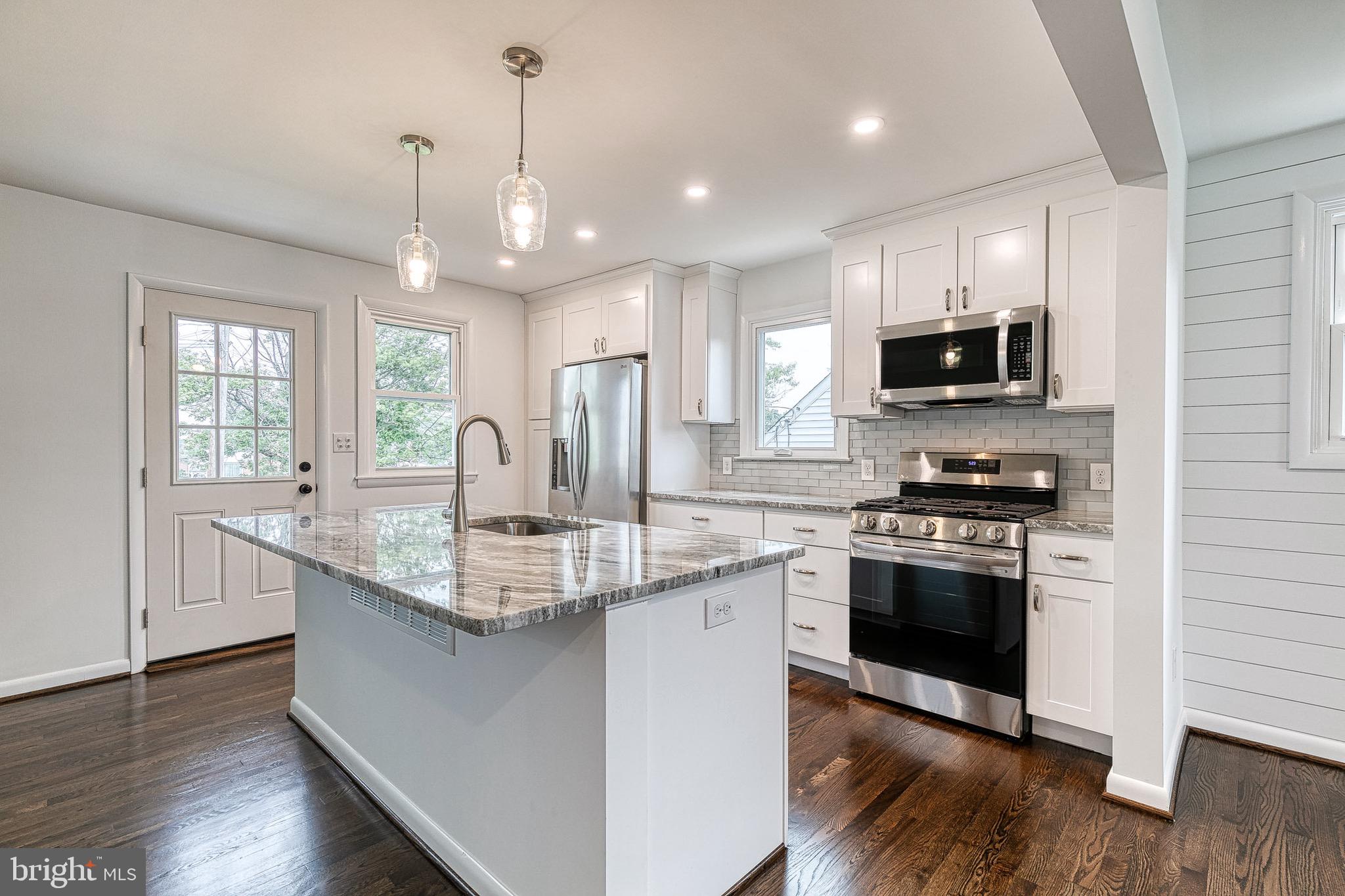 2811 Willoughby Road Baltimore, MD 21234 - Photo 9 of 38 Amazing bright kitchen