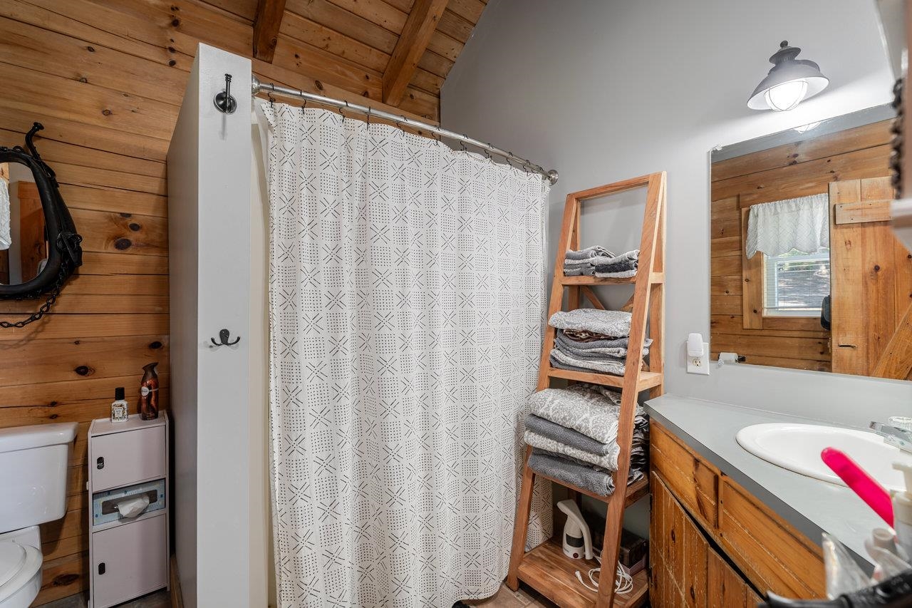 12012 Hollar School Road Linville, VA 22834 - Photo 48 of 75 Primary Bath