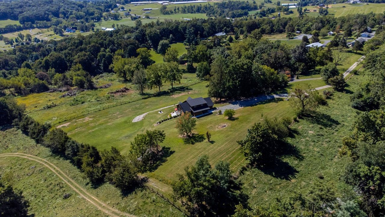 12012 Hollar School Road Linville, VA 22834 - Photo 71 of 75 a view of a garden with a tree