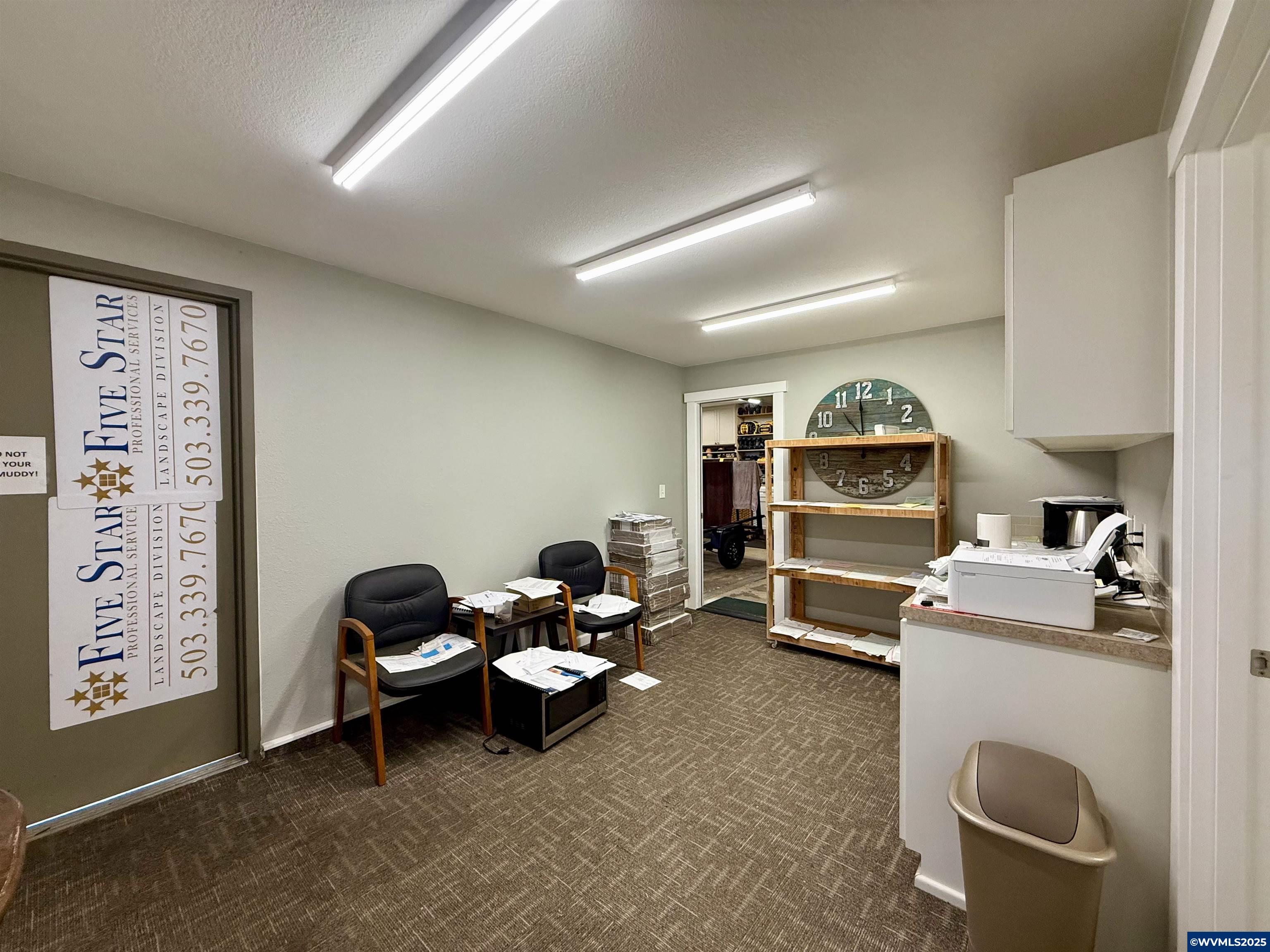 4192 Liberty Road South Salem, OR 97302 - Photo 9 of 35 Gallery Image 9